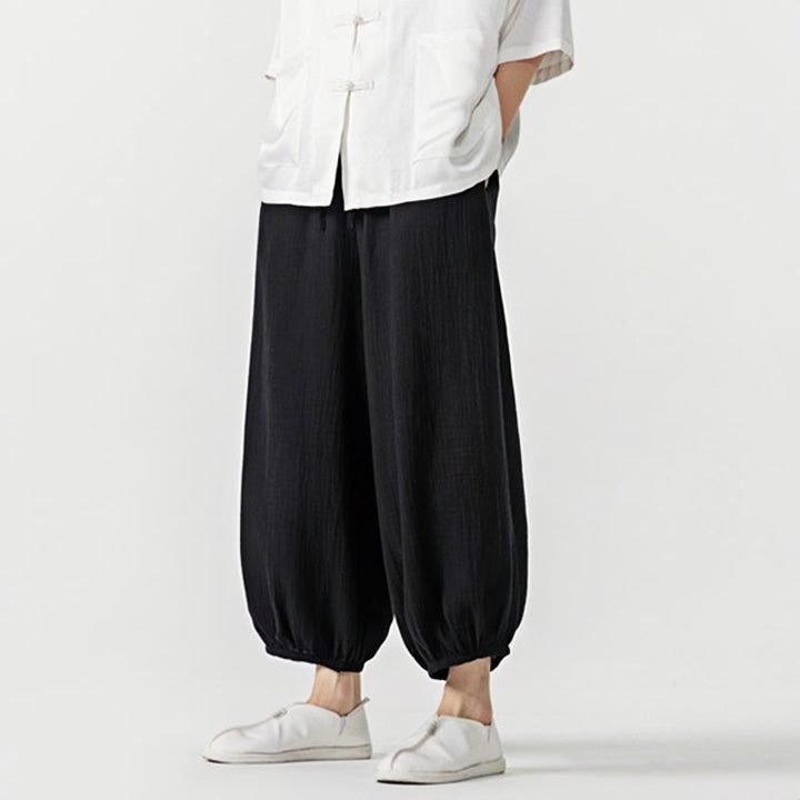 Weiche, einfarbige Herrenhose aus Baumwolle mit Kordelzug und Taschen von Buddha Stones - image 19