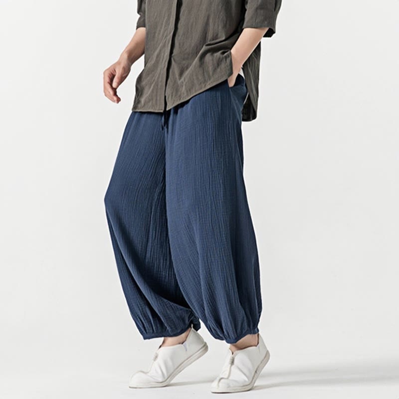 Weiche, einfarbige Herrenhose aus Baumwolle mit Kordelzug und Taschen von Buddha Stones - image 24