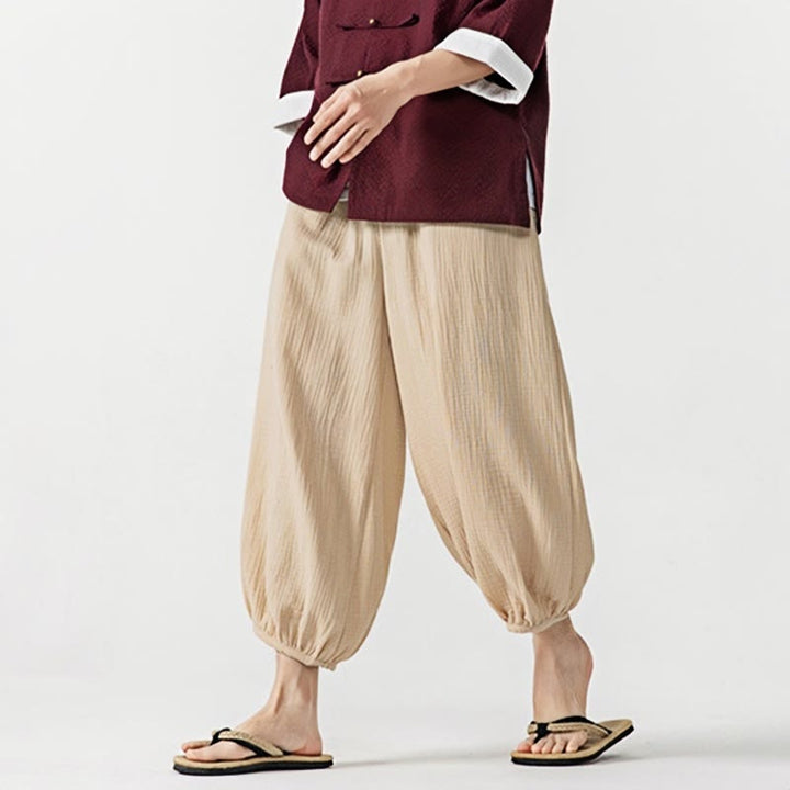Weiche, einfarbige Herrenhose aus Baumwolle mit Kordelzug und Taschen von Buddha Stones - image 4