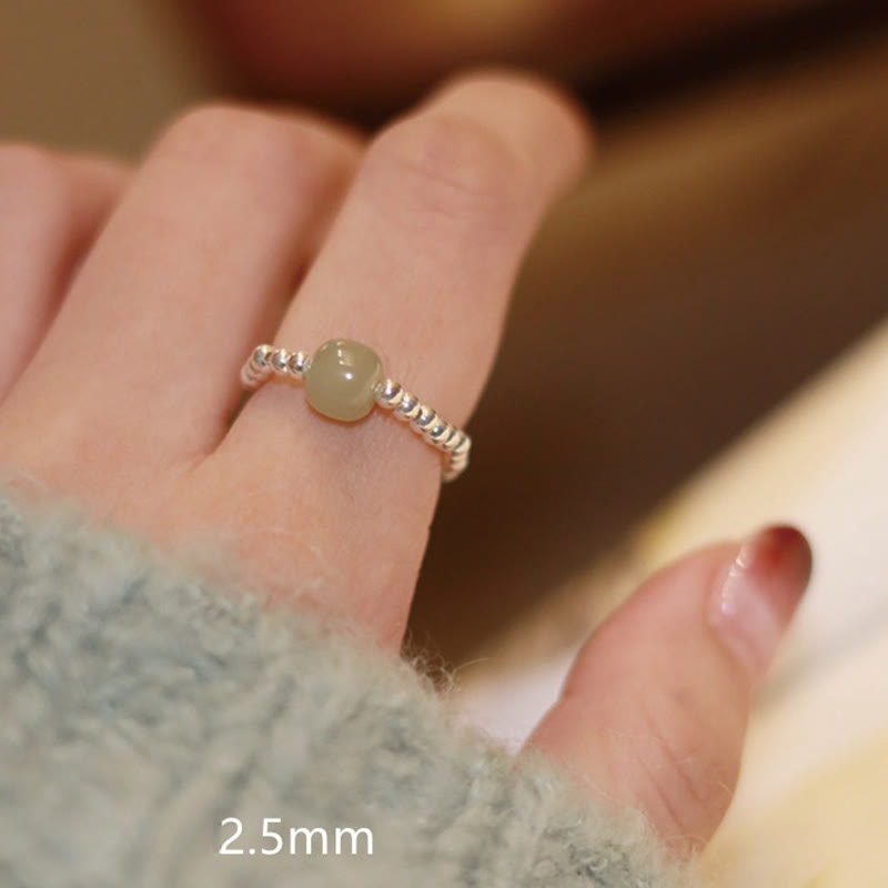 Buddha Stones 925 Sterling Silber Natürlicher kleiner Hetian Jade Roter Achat Perlenperle Wohlstand Elastischer Ring - Silber (Gummiband) - image 1