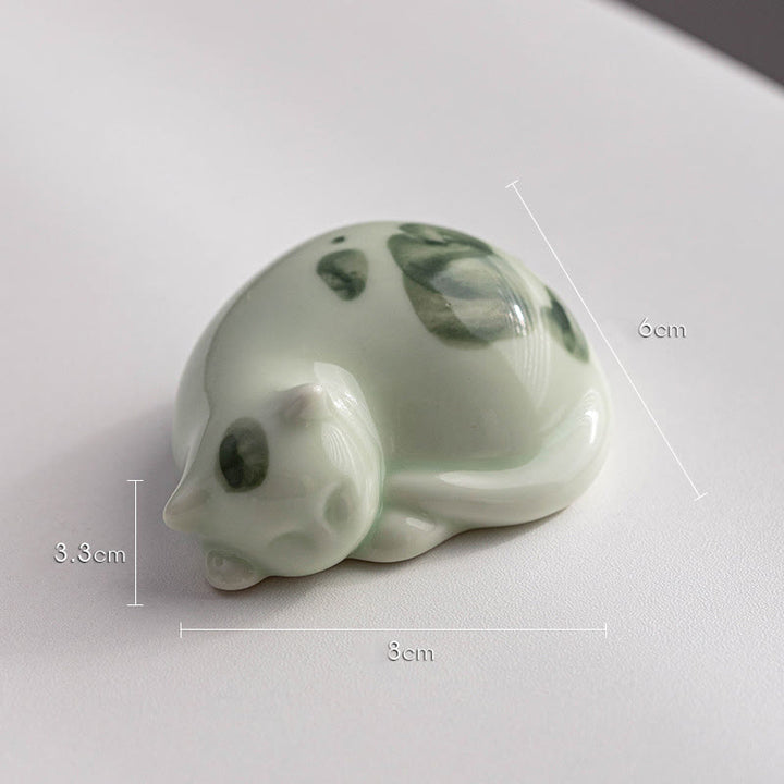 Buddha Stones Mini Lucky Cute Spotted Stehende Katze Schlafendes Kätzchen Keramik Figur Dekoration - Grüne schlafende Katze 8*6*3,3cm - image 18