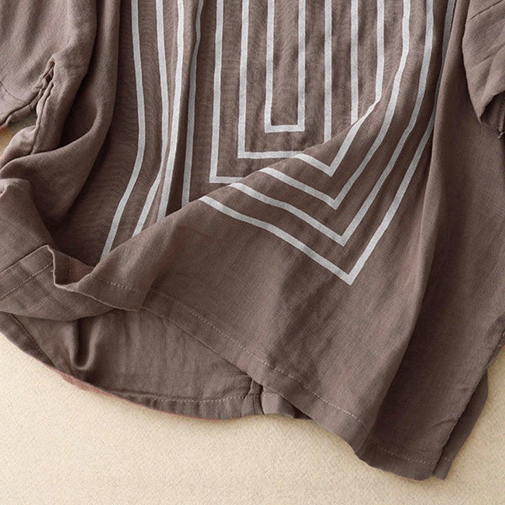 Lässiges Damen-T-Shirt aus Baumwolle und Leinen mit Buddha Stones und Liniendruckmuster - image 20