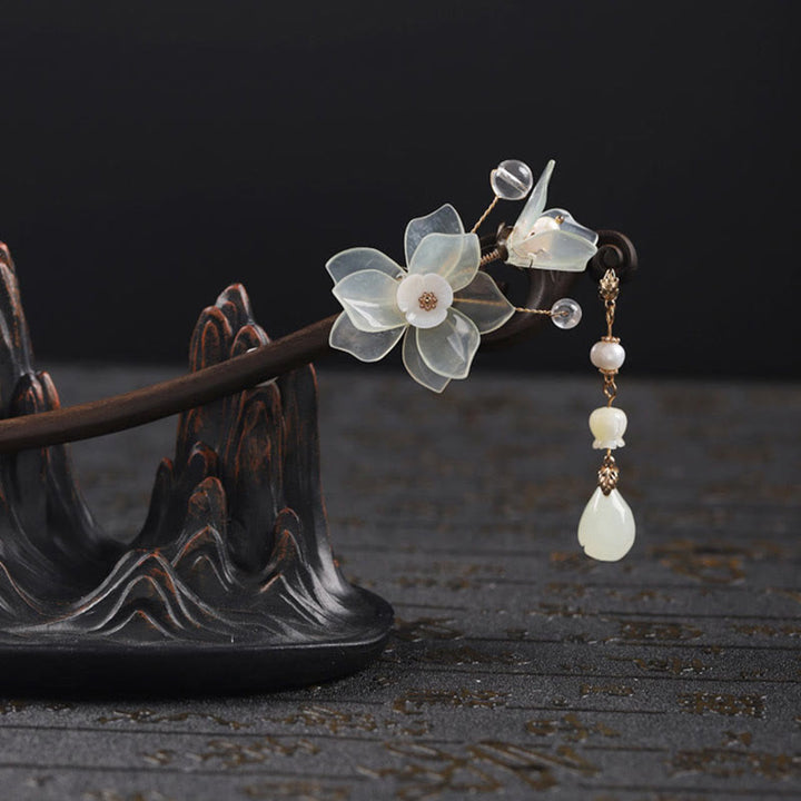 Buddha Stones Ebenholz Jade Shell Magnolia Quaste Segen Haarnadel