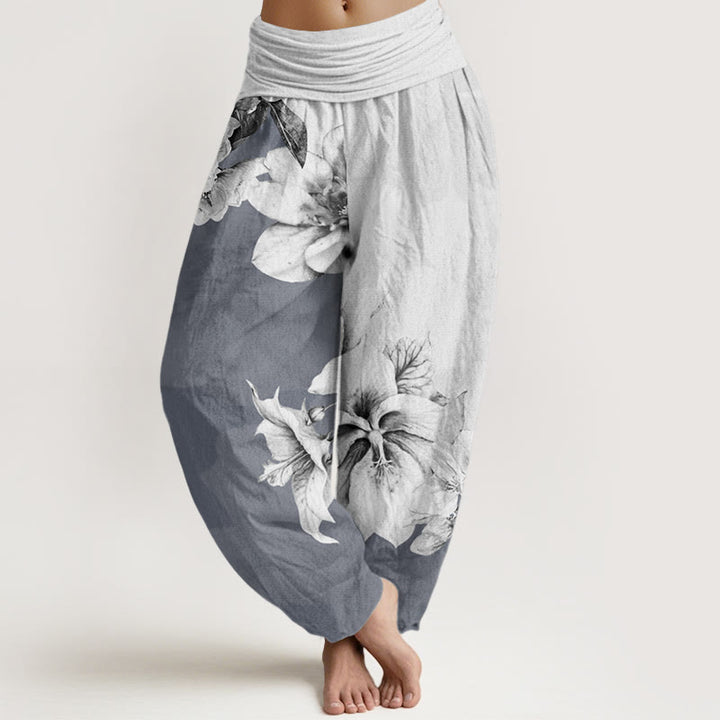 Haremshose aus Baumwolle mit Buddha Stones und Kamelienmuster sowie elastischem Bund für Damen - Gainsboro - US22, UK/AU26, EU54 (6XL) - image 4