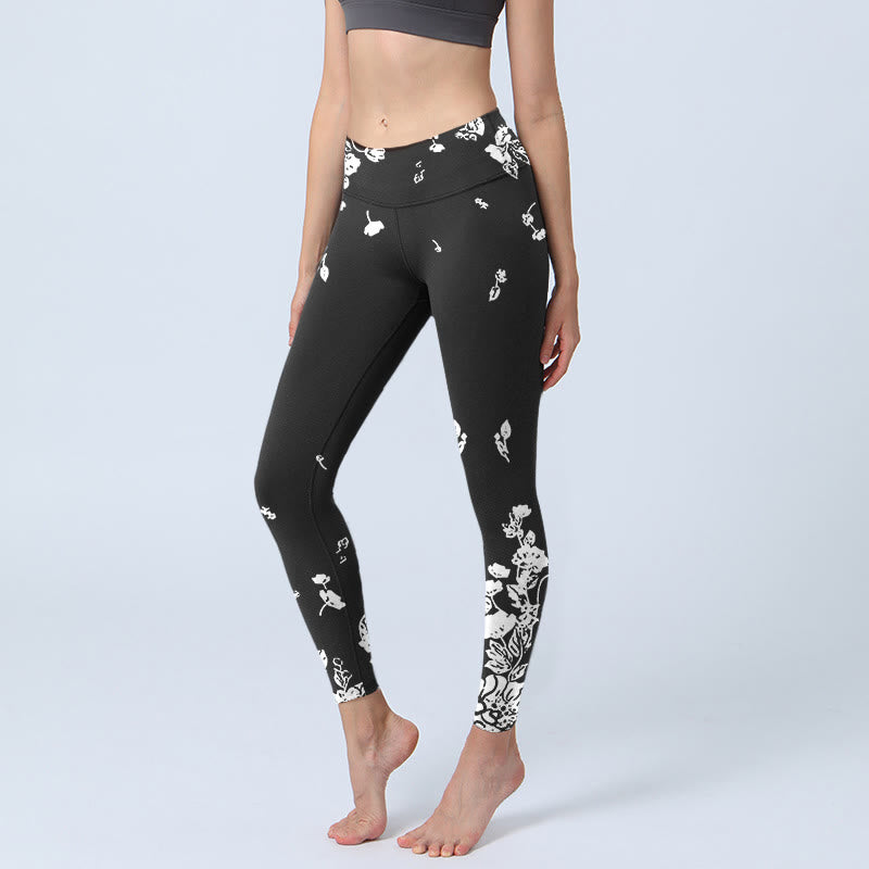 Buddha Stones Schwarze verstreute Blütenblätter Print Gym Leggings Damen Yogahose - Schwarz - US18， UK/AU22，EU50 (4XL) - image 1