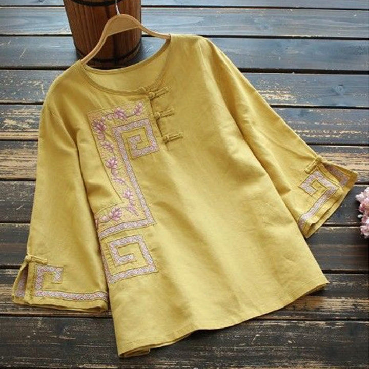 Damenhemd aus Baumwolle und Leinen mit dreiviertellangen Ärmeln und Buddha Stones -Stickerei und Froschknopf - Khaki - US14, UK/AU18, EU46 (4XL) - image 0