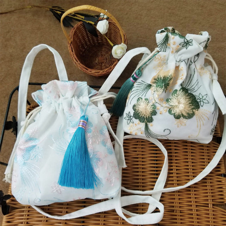 Umhängetasche aus Segeltuch mit Buddha Stones, bestickten Blumen, Kirschblüten und Ranken