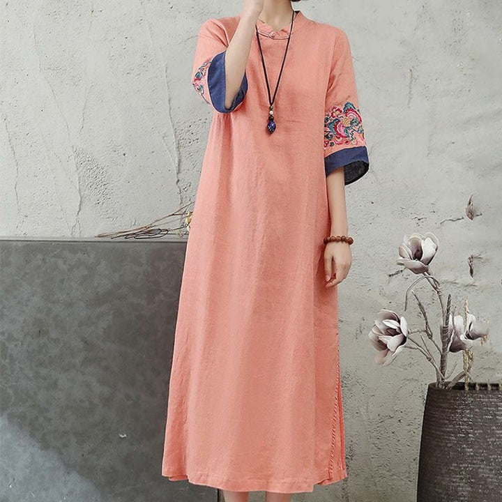 Damen-Midikleid mit Buddha Stones -Stickerei, Froschknopfleiste und halben Ärmeln - image 3