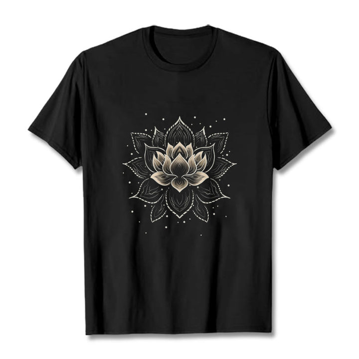 Buddha Stones ​​Goldene Lotus Blume Design T T-shirt - Schwarz - 2XL - image 1