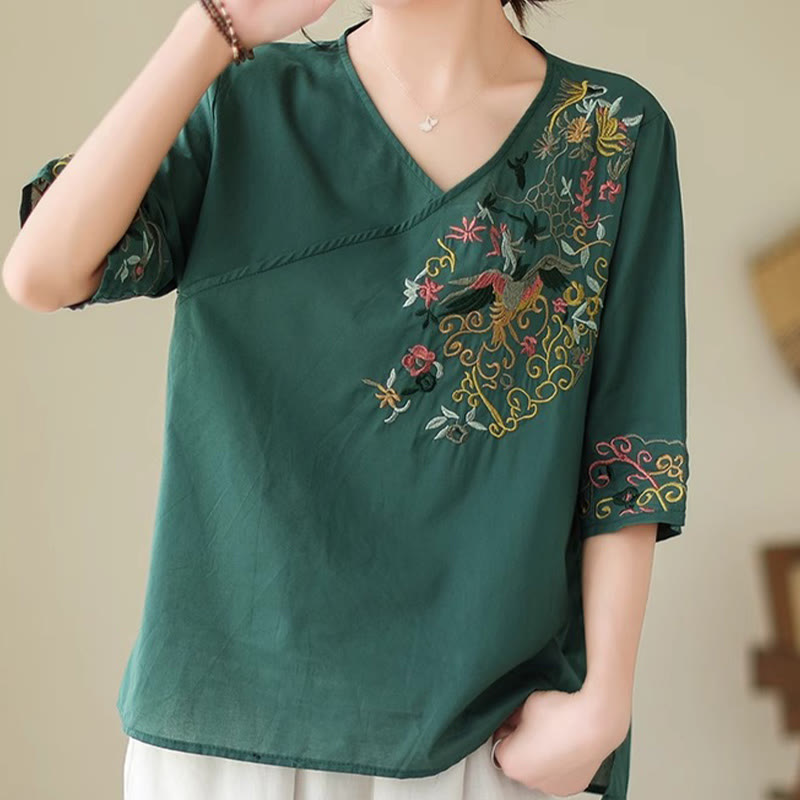 Buddha Stones Lässiges, farbenfrohes Stickerei-Pflanzen-Vogelmuster, Damen-T-Shirt aus Baumwolle mit V-Ausschnitt und halblangen Ärmeln - image 2