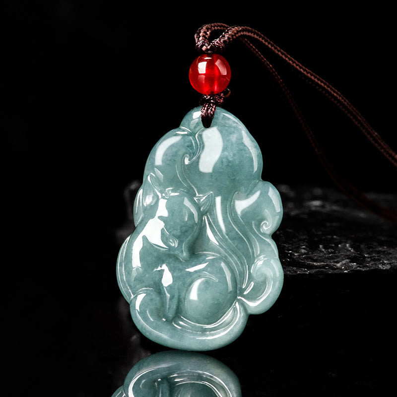 Buddha Stones Halskette mit Anhänger aus natürlicher grüner Jade mit neunschwänzigem Fuchs und Fee