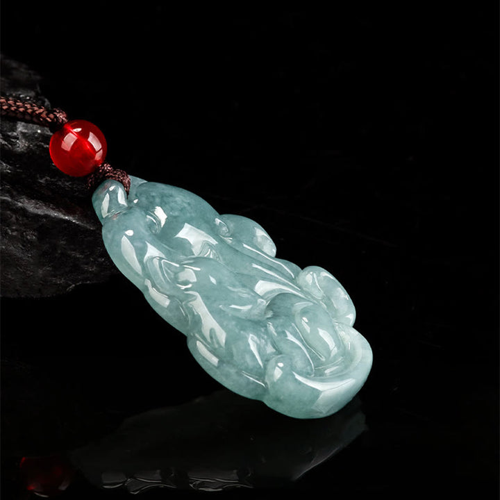 Buddha Stones Halskette mit Anhänger aus natürlicher grüner Jade mit neunschwänzigem Fuchs und Fee