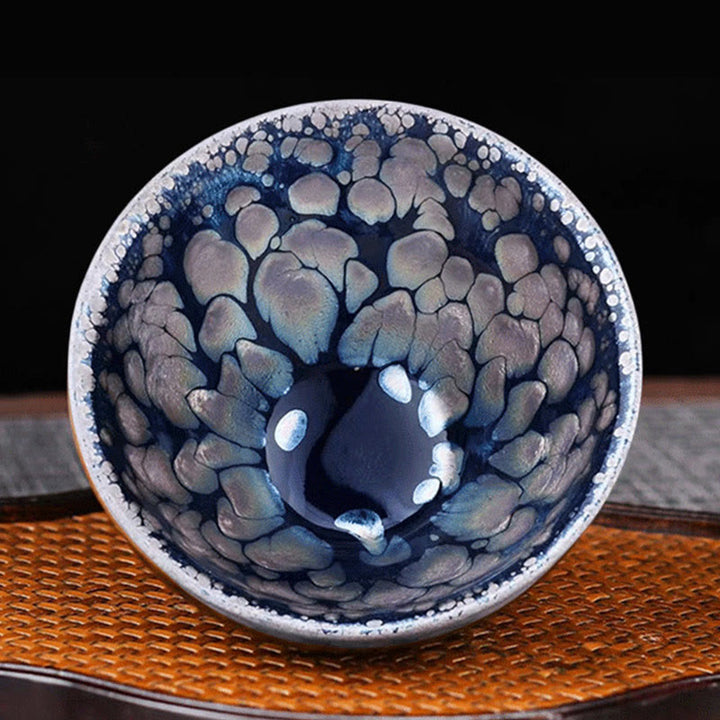 Buddha Stones Handgefertigte chinesische Jianzhan-Teetasse aus Keramik mit violetten und blauen Punkten, Tenmoku-Kung-Fu-Teetasse, 150 ml