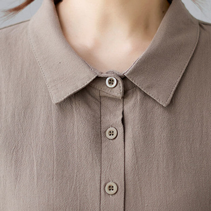 Buddha Stones – Lässiges, schlichtes Midikleid aus Baumwolle und Leinen mit seitlicher Schnürung und Revers, kurzärmelig - image 6