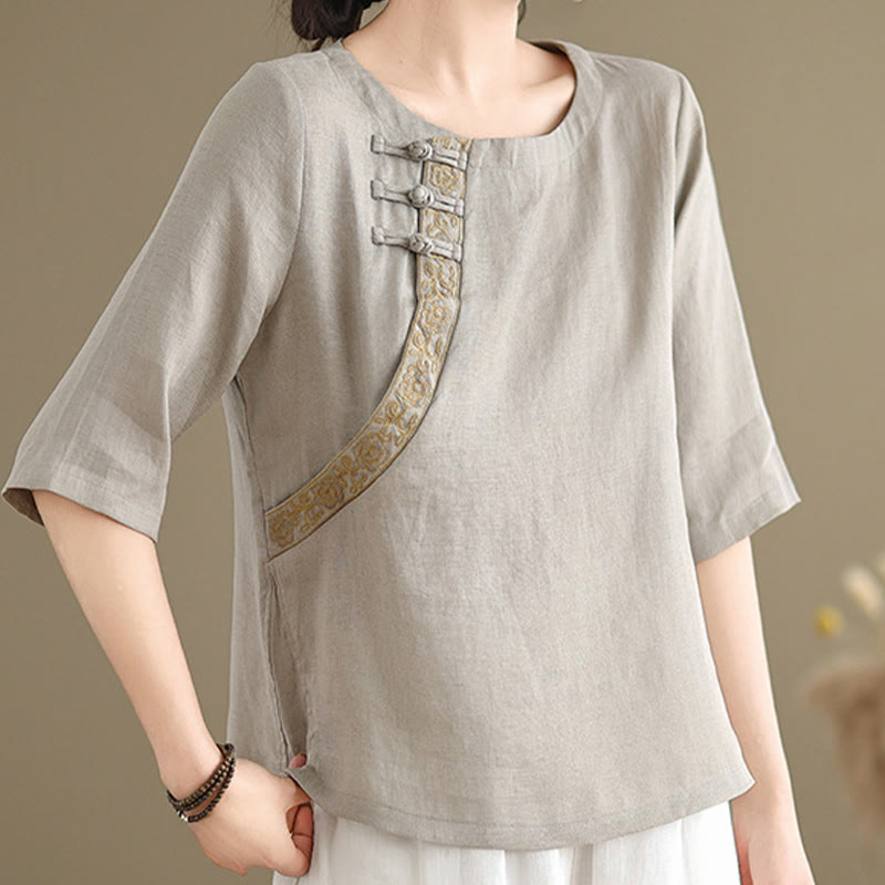 Buddha Stones Lässiges Damen-Shirt aus Baumwolle und Leinen mit besticktem Blumenmuster und Froschknöpfen, Rundhalsausschnitt, halblange Ärmel - image 1