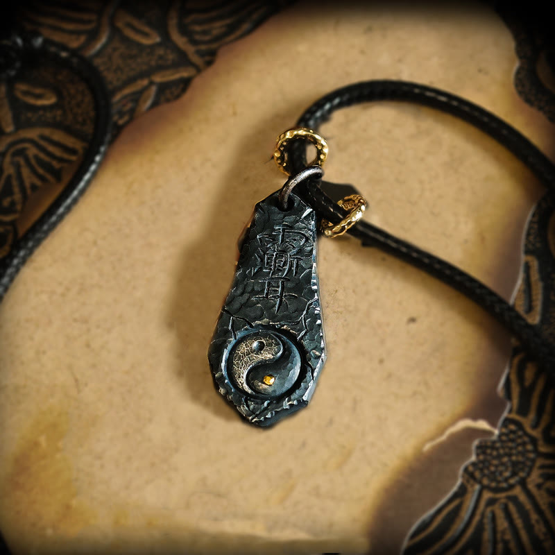 Buddha Stones Halskette mit Anhänger aus 999er Sterlingsilber und 24 Karat Gold mit dem großen Wagen im Yin-Yang-Design - image 3