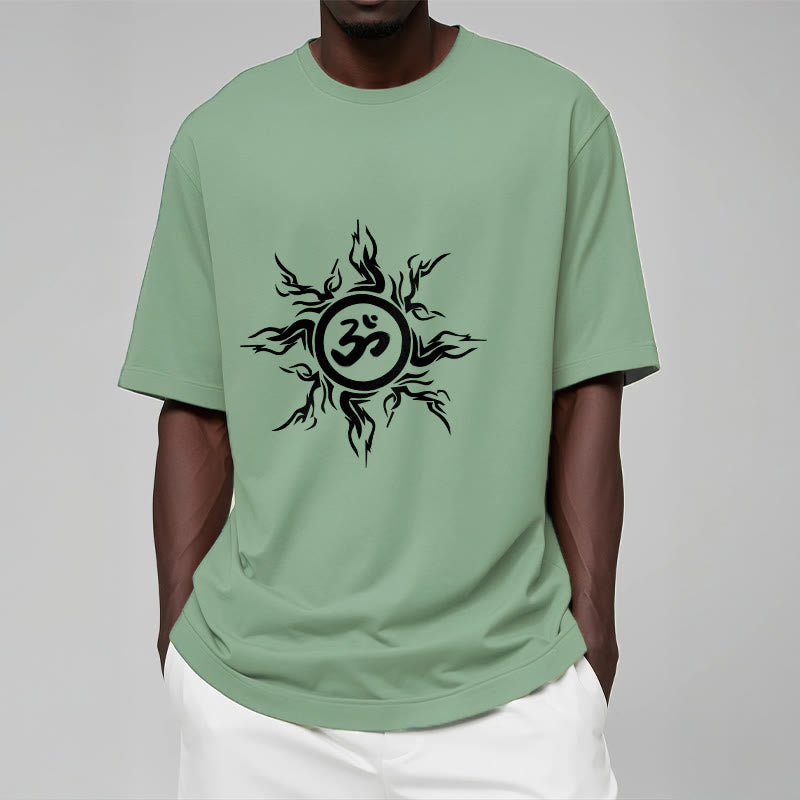 Buddha Stones, Sunburst-Muster, das ein Om-Symbol-Muster umgibt, Baumwoll-T-Shirt - image 15