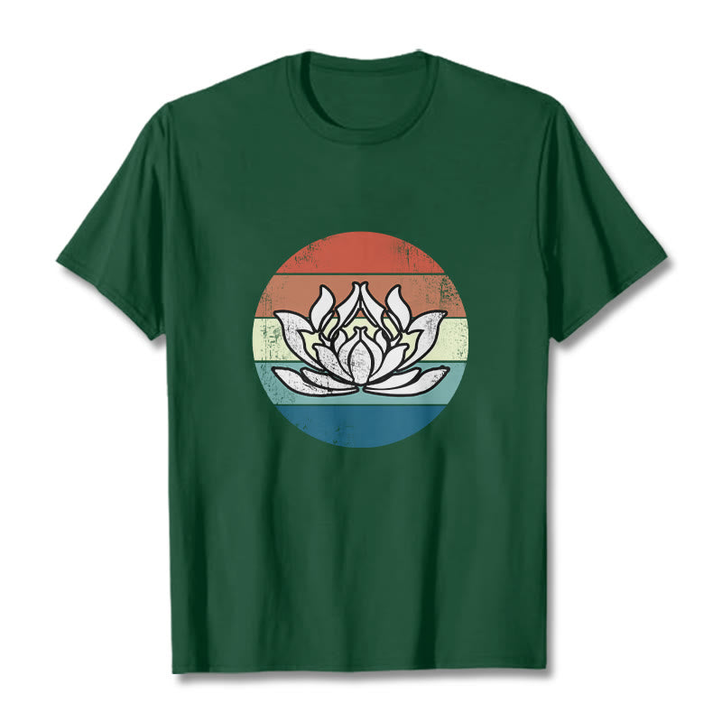 T-Shirt mit Buddha Stones und blühendem Lotus, buntes Streifenmuster, Baumwolle - Waldgrün - 2XL - image 10