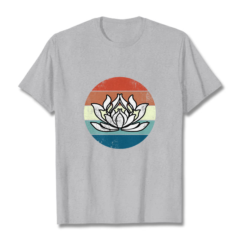 T-Shirt mit Buddha Stones und blühendem Lotus, buntes Streifenmuster, Baumwolle - Hellgrau - 2XL - image 20