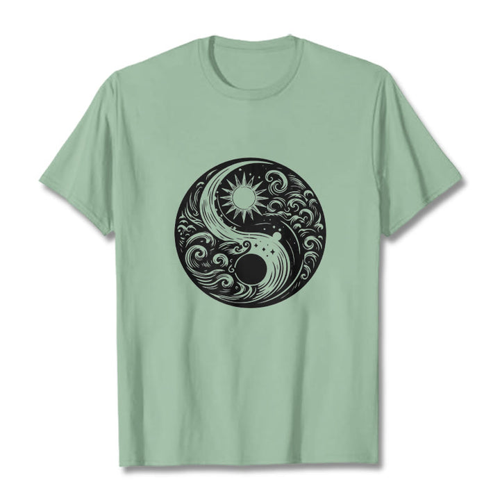 Buddha Stones ​​Sonne Mond Wellen Yin Yang Muster Baumwolle T-Shirt - Blassgrün - 2XL - image 15