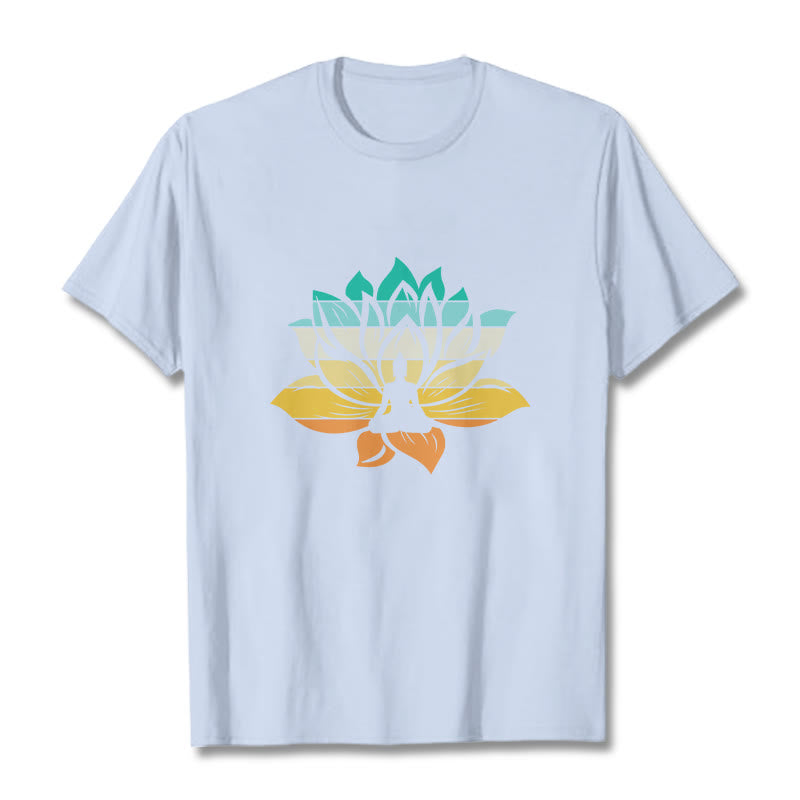 Buddha Stones Farbverlaufsfarbenes Lotusblüten-Buddha-Meditations-Baumwoll-T-Shirt - HellCyan - 2XL - image 19