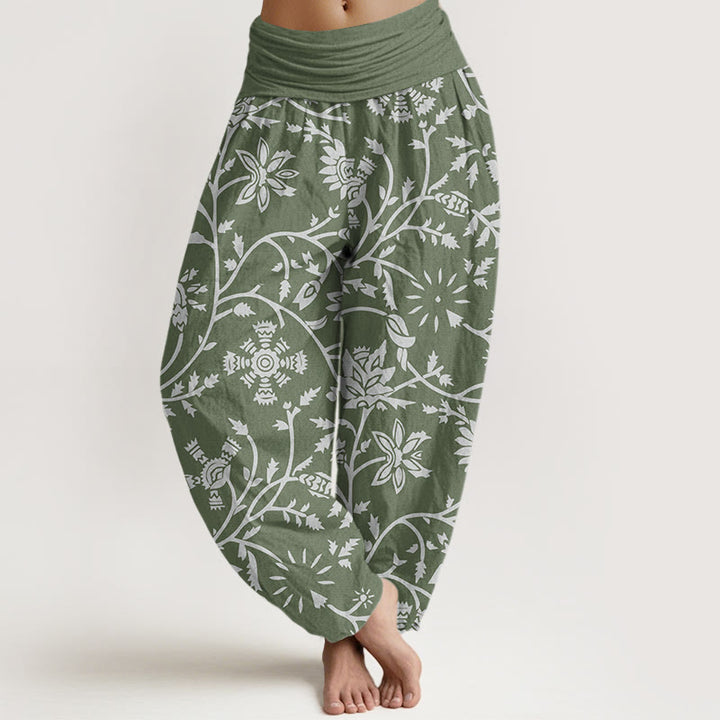 Lässige Haremshose aus Baumwolle mit Buddha Stones und Blumenmuster sowie fließenden Ranken. - Dunkelseegrün - US22, UK/AU26, EU54 (6XL) - image 4