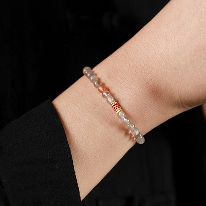 Buddha Stones Ultradünnes Mondstein-Koi-Fisch-Heilarmband
