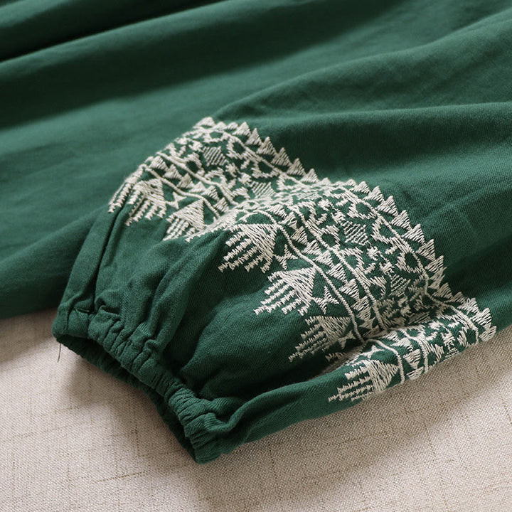 Buddha Stones – Lässiges Midikleid aus Baumwolle und Leinen mit künstlerischer geometrischer Stickerei und Knopfleiste vorne - image 5