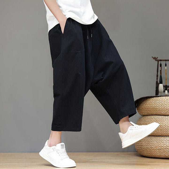 Buddha Stones Lässige, schlichte Herrenhose mit tiefem Schritt, Kordelzug, elastischer Bund, weites Bein und Taschen