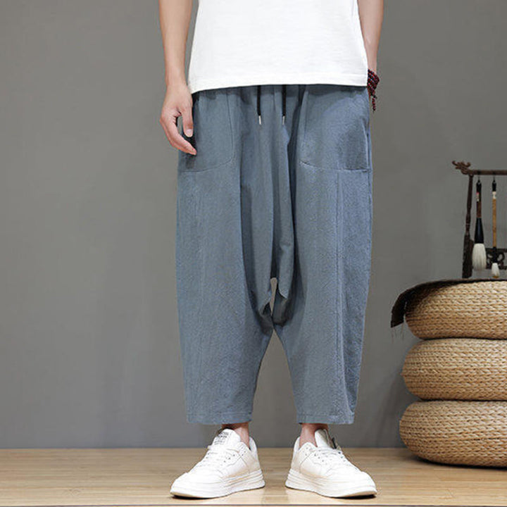 Buddha Stones Lässige, schlichte Herrenhose mit tiefem Schritt, Kordelzug, elastischer Bund, weites Bein und Taschen
