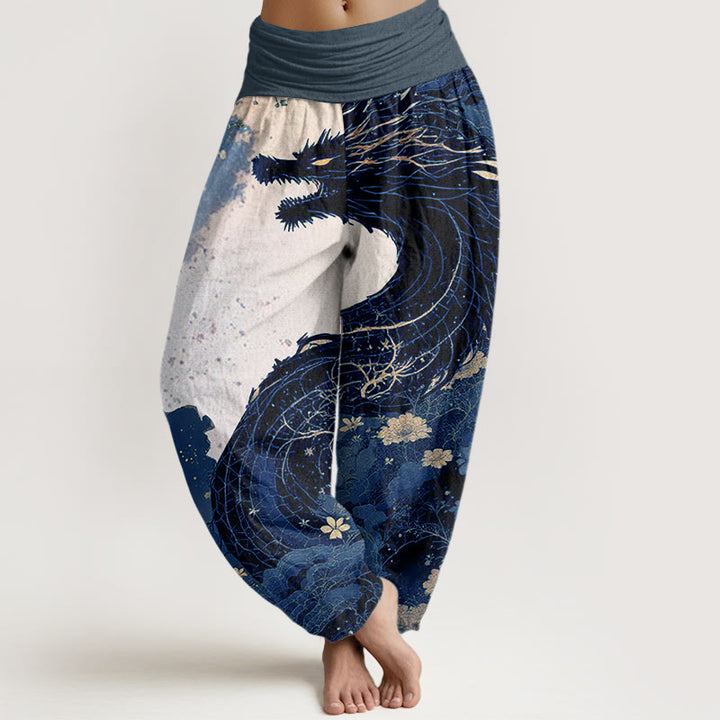 Lässige Haremshose mit Buddha Stones und Drachen-Muster, antikes Baummuster, elastische Taille für Damen - Stahlblau - US22， UK/AU26，EU54 (6XL) - image 8