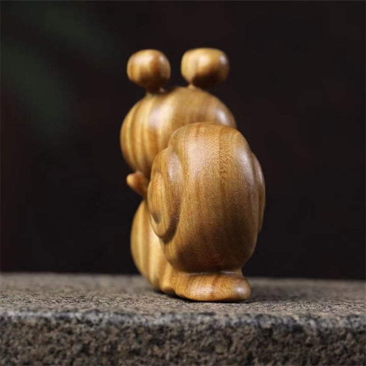 Buddha Stones, Mini-Schnecke aus grünem Sandelholz, geschnitzt, Heilung, Schreibtisch-Dekoration