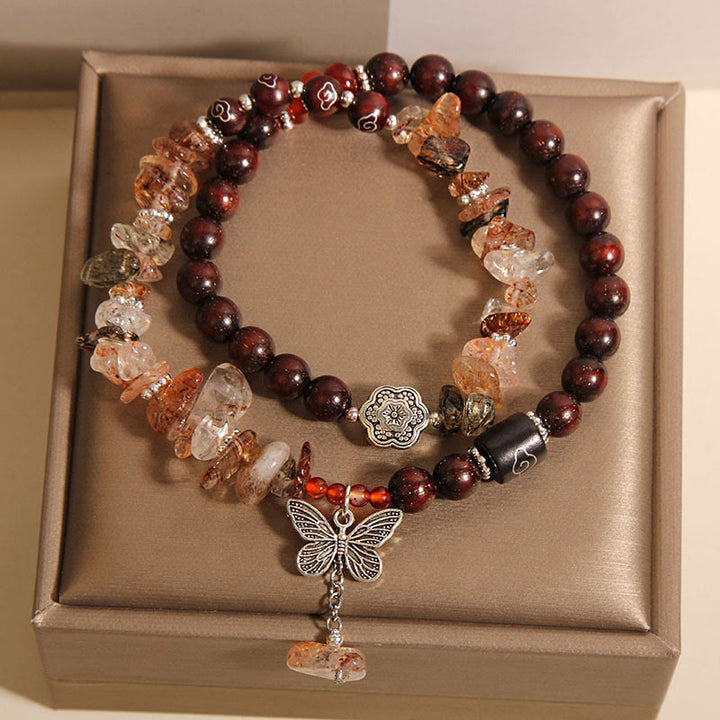 Buddha Stones Armband mit Charms aus natürlichem Rutilquarz, kleinem Blatt, rotem Sandelholz und Schmetterlingen