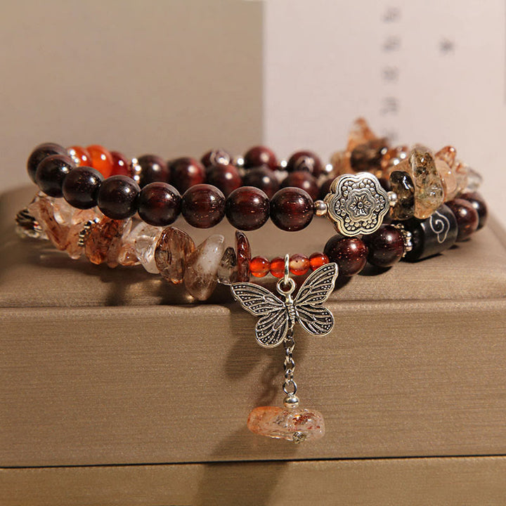 Buddha Stones Armband mit Charms aus natürlichem Rutilquarz, kleinem Blatt, rotem Sandelholz und Schmetterlingen