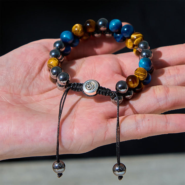 Buddha Stones Natürliches blaues Tigerauge Schwarzer Magnetit Om Muster Doppelreihige Perlen Stärke Armband