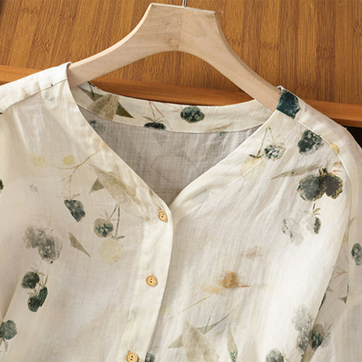Damen-T-Shirt aus Polyester mit Dreiviertelärmeln, V-Ausschnitt, Knopfleiste und Buddha Stones -Motiv - image 2