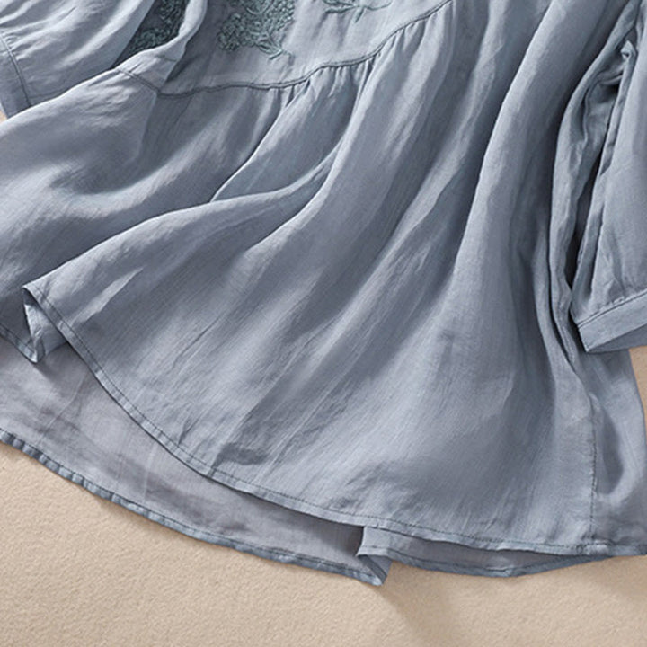 Damen-Baumwoll-Leinen-Shirt mit halben Ärmeln und Buddha Stones -Stickerei, Blumenmuster und Rundhalsausschnitt. - image 4