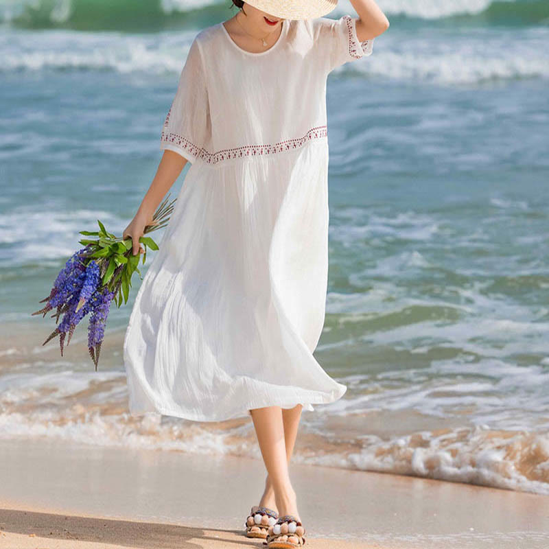 Buddha Stones, einfarbiges, besticktes, kurzärmeliges Baumwoll-Midikleid - image 10