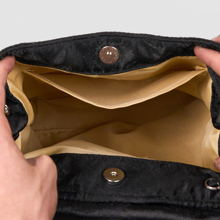 Buddha Stones Handgefertigter Rucksack aus Polyester-Baumwolle mit schwarzer Pfingstrose-Stickerei und großer Kapazität