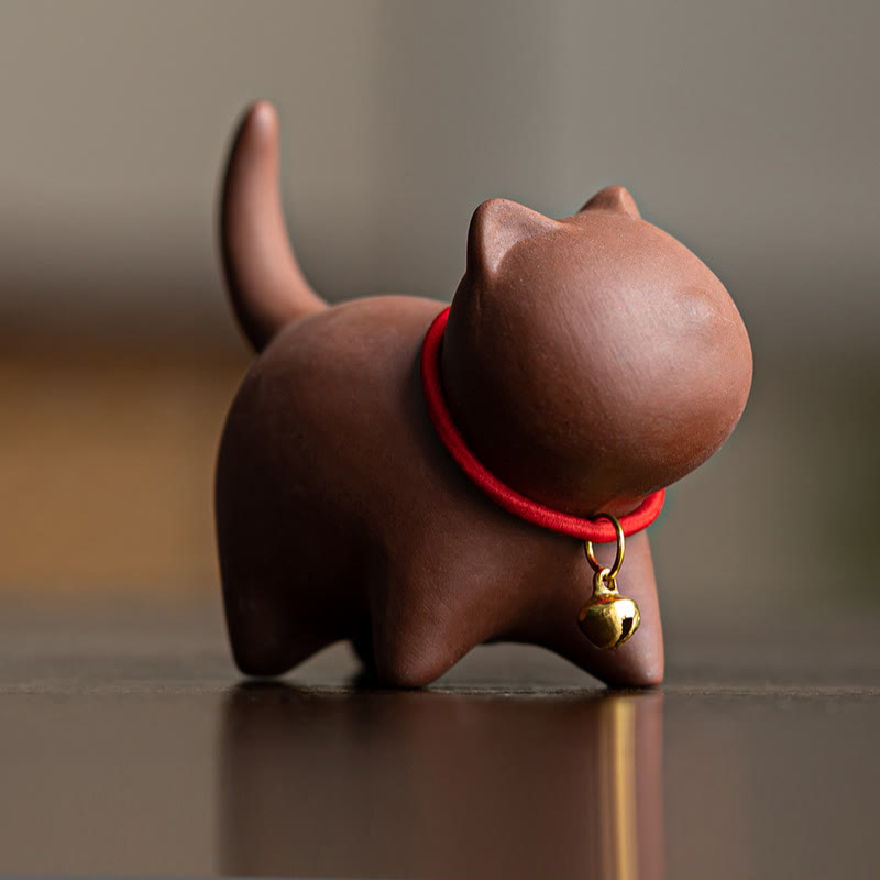 Buddha Stones ​​Mini Schöne Rote Seil Glocke Katze Tee Haustier Lila Ton Figurine Schreibtisch Dekoration - Braune Katze (6,7 x 5,0 x 5,7 cm) - image 1