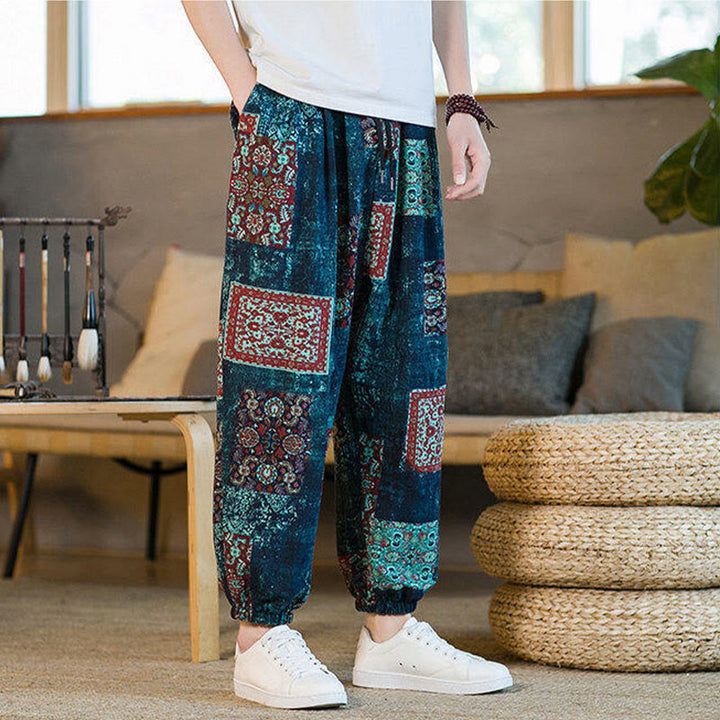 Buddha Stones Sommerliche quadratische Patchwork-Herren-Haremshose in Knöchellänge mit Taschen - image 37