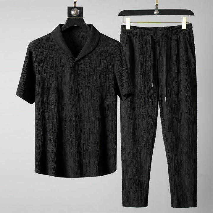 Buddha Stones 2-teiliges, einfarbiges, faltiges V-Ausschnitt-Kurzarm-T-Shirt-Hosen-Kleidungsset für Herren - Schwarz - US/ UK/AU46，EU56 (5XL) - image 0