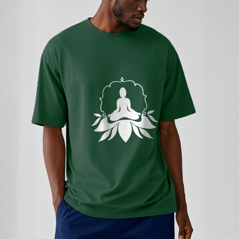 Buddha Stones ​​Meditierender Buddha Sitzend auf Gras T-Shirt - image 11
