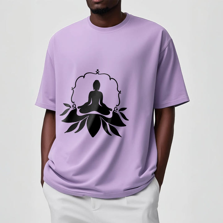 Buddha Stones ​​Meditierender Buddha Sitzend auf Gras T-Shirt - image 18