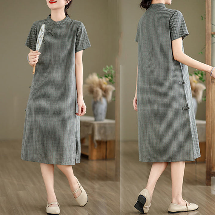 Buddha Stones Kariertes, kurzärmliges Cheongsam-Midikleid aus Baumwolle und Leinen mit Froschknopf-Design - image 14