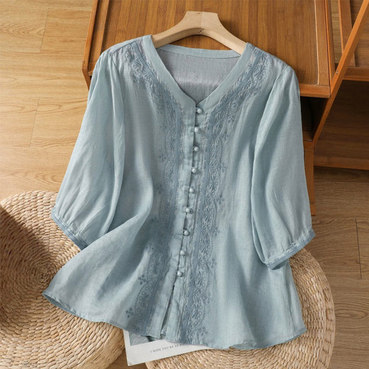 Buddha Stones Lässiges Damen-Shirt mit V-Ausschnitt und Stickereien aus Polyester mit halblangen Ärmeln und Frosch-Knopf - Himmelblau - US12, UK/AU16, EU44 (2XL) - image 5
