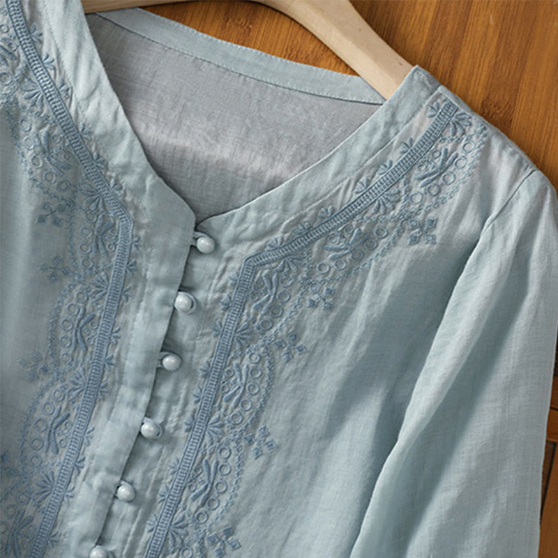 Buddha Stones Lässiges Damen-Shirt mit V-Ausschnitt und Stickereien aus Polyester mit halblangen Ärmeln und Frosch-Knopf - image 8