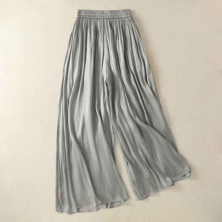 Buddha Stones Hellgraue Damenhose mit weitem Bein und Faltendesign, elastischer Bund und Taschen - image 1