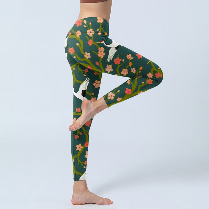 Buddha Stones, weiße Mandschurenkraniche, rot-orangefarbene Blumenbäume, Print, Gym-Leggings für Damen, Yoga-Hose - image 4