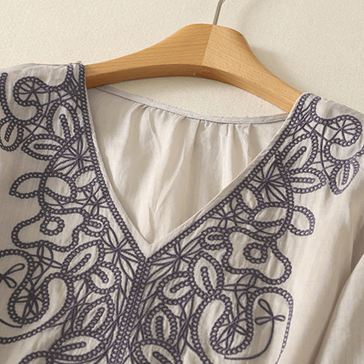 Lässiges Damen-T-Shirt aus Baumwolle und Leinen mit halblangen Ärmeln und Buddha Stones -Stickerei - image 3